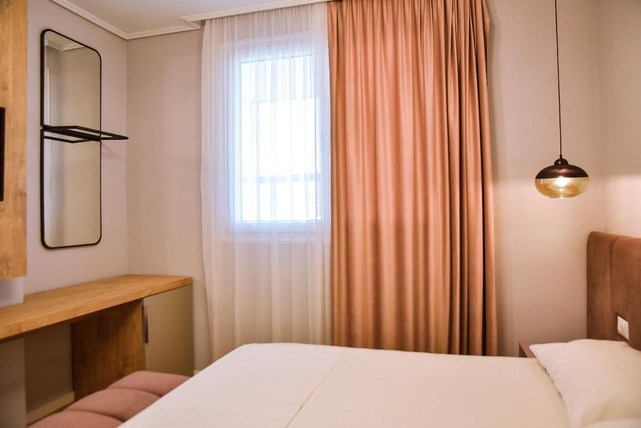 Hotel Jurgen Rinas Exterior photo